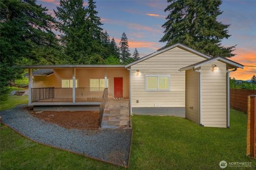 unit-205-921 Autumn Ln, Bellingham, WA, 98229-8513 | Card Image