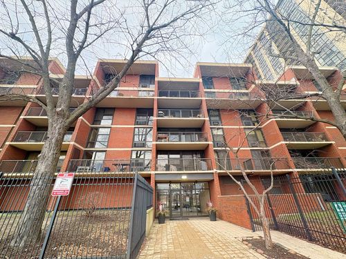 306-3021 S Michigan Ave, Chicago, IL, 60616-3168 | Card Image