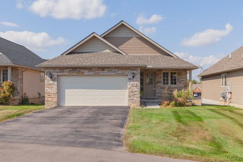 1017 Ridgeview Dr, Tecumseh, MI, 49286-8660 | Card Image