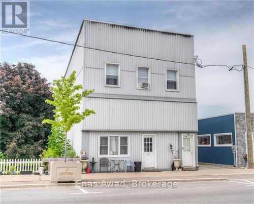 558 Campbell St, Lucknow, ON, N0G2H0 | Card Image