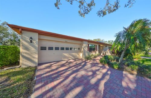 2414 Locksley St, SUN CITY CENTER, FL, 33573-6527 | Card Image