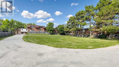 117-57 Godstone Road, Toronto (Don Valley Village), ON, M2J3C8 | Card Image