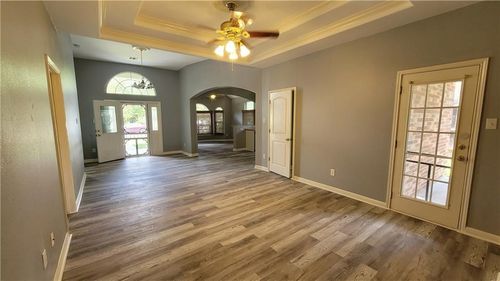 4501 Leslie Ave, Austin, TX, 78721-1331 | Card Image