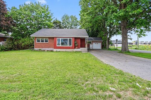 6036 Perth St, Richmond, ON, K0A2Z0 | Card Image