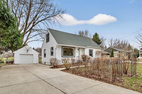 5207 Shore Acres Road, MONONA, WI, 53716 | Card Image