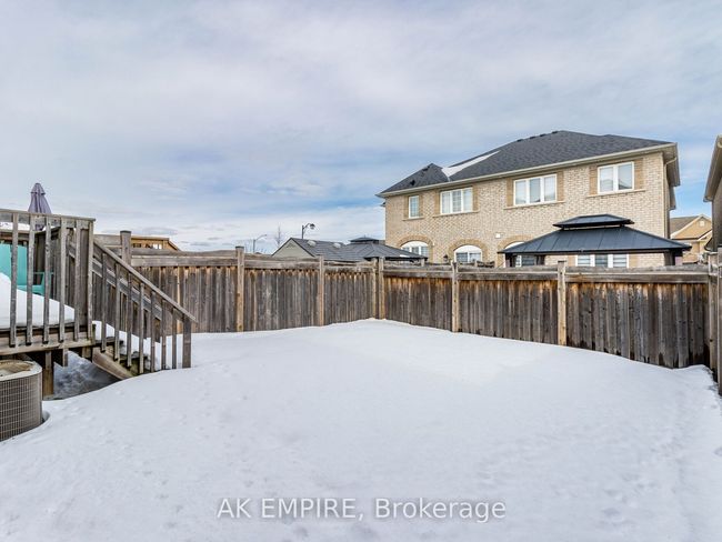856 Miltonbrook Cres, House attached with 4 bedrooms, 3 bathrooms and 2 parking in Milton ON | Image 46