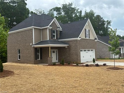 4527 Olivine Ln, Pfafftown, NC, 27040-9838 | Card Image