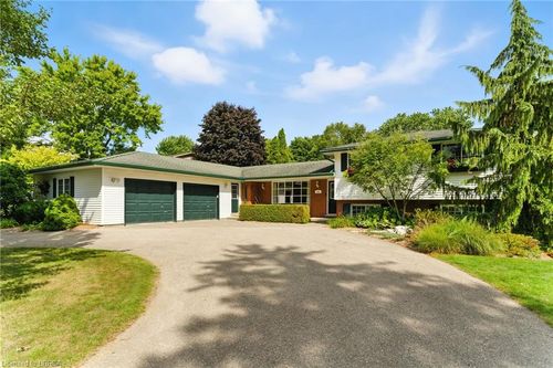 111 Golf Course Rd, Conestogo, ON, N0B1N0 | Card Image