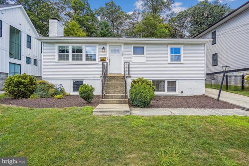 109 Moore Ave Sw, VIENNA, VA, 22180-5968 | Card Image