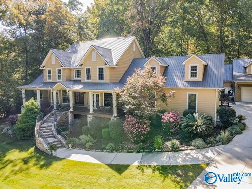 2532 Signal Point Road, Guntersville, AL, 35976 | Card Image