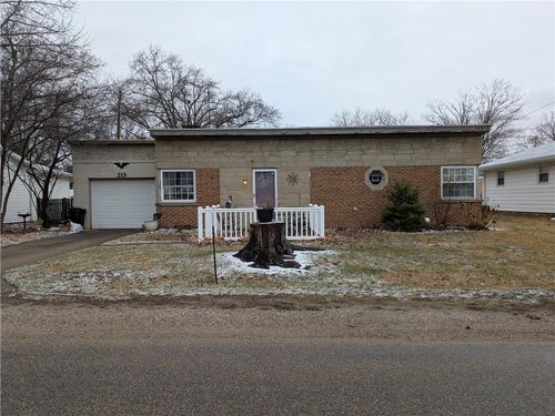 213 S Eads Ave, Paris, IL, 61944-1935 | Card Image