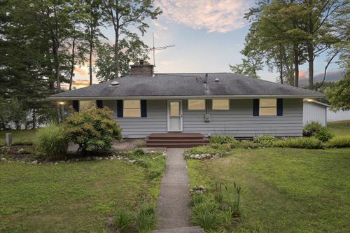 10327 Indian Lake Rd, Reed City, MI, 49677-8312 | Card Image