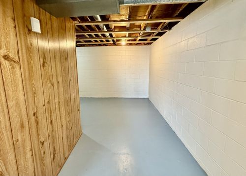 414 E Main St, Toulon, IL, 61483-9771 | Card Image