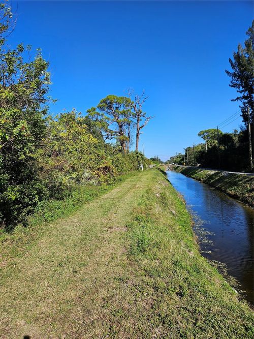 xxx C Rd, LOXAHATCHEE, FL, 33470 | Card Image