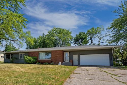 1613 N Peach Avenue, Marshfield, WI, 54449 | Card Image