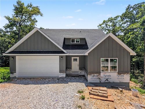 7 Bexhill Cir, Bella Vista, AR, 72714-2914 | Card Image