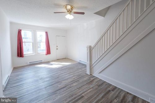 525 S 18th St, READING, PA, 19606-2614 | Card Image