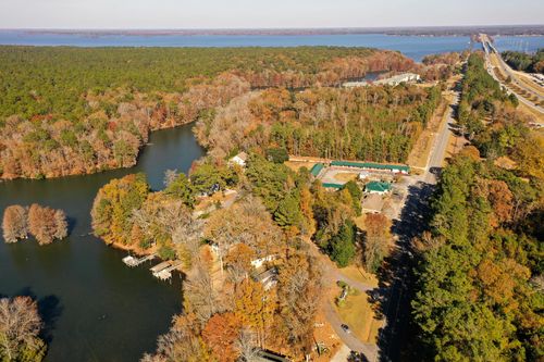 143 Ballard Ln, Santee, SC, 29142-8562 | Card Image
