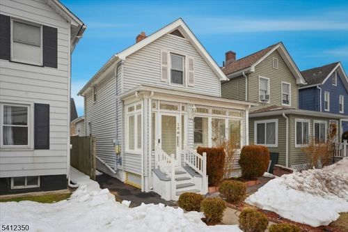 16 Steiner Pl, North Plainfield, NJ, 07060-4744 | Card Image