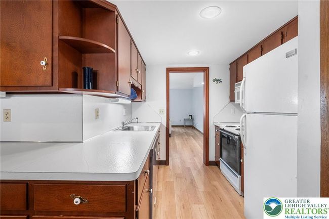 1411 Linden St, Townhouse with 3 bedrooms, 4 bathrooms and null parking in BETHLEHEM PA | Image 7