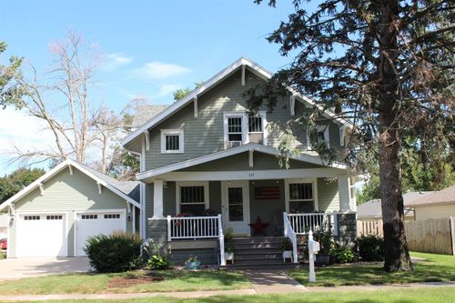 317 4th St Ne, Orange City, IA, 51041-1319 | Card Image