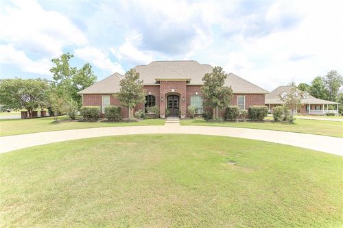 231 Merlot Dr, Lake Charles, LA, 70611-3970 | Card Image