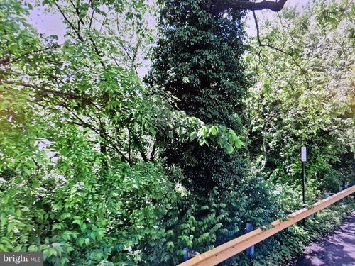 605 Mentor Ave, CAPITOL HEIGHTS, MD, 20743-2920 | Card Image