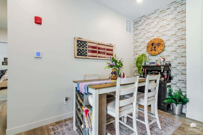 APT-109 - 3010 Fieldhouse Cir, Condo with 2 bedrooms, 2 bathrooms and null parking in Manhattan KS | Image 9