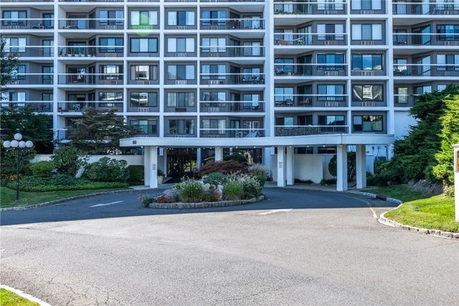 APT-511 - 100 High Point Dr, Condo with 2 bedrooms, 2 bathrooms and 1 parking in Hartsdale NY | Image 18