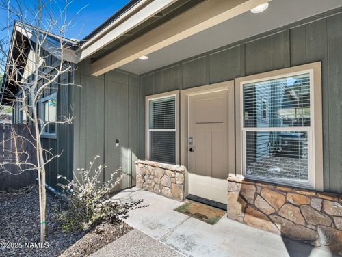 2954 S Perdiz Ln, Flagstaff, AZ, 86001-0761 | Card Image