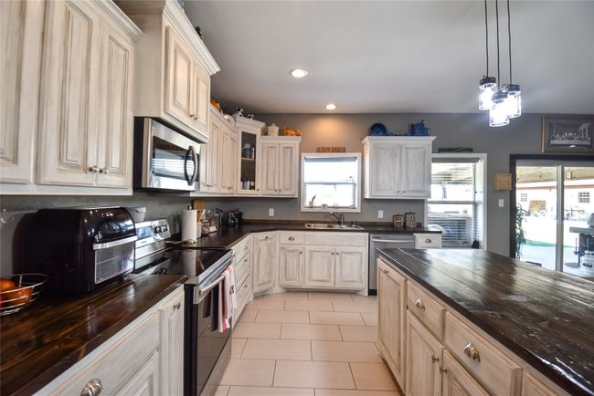 318 Palm Rd, House other with 3 bedrooms, 2 bathrooms and null parking in Big Sandy TX | Image 9
