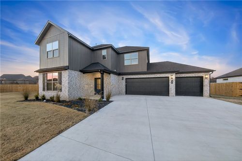 4979 Farmhouse St, Springdale, AR, 72762 | Card Image