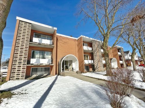 7-7-9 Rosemount Dr, Kitchener, ON, N2B1P9 | Card Image