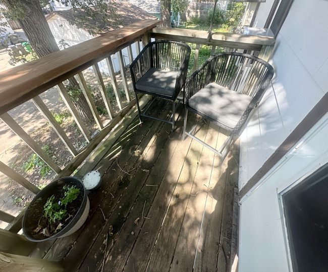 Upper unit deck | Image 52