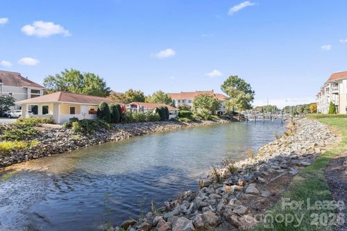 d-18009 Kings Point Drive, Cornelius, NC, 28031 | Card Image
