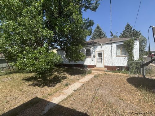 3502 Dunn Ave, Cheyenne, WY, 82001-1537 | Card Image