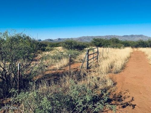 33-6000 S Hargis Ranch Rd, Hereford, AZ, 85615-8823 | Card Image