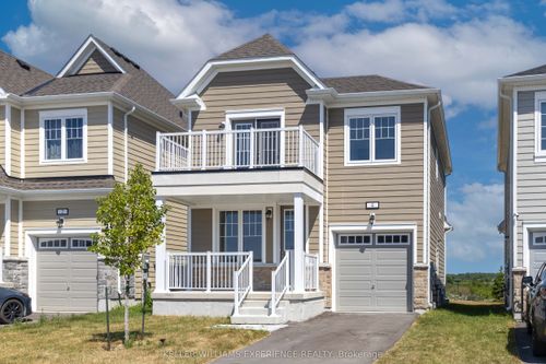 4 Shapira Ave, Wasaga Beach, ON, L9Z0K2 | Card Image