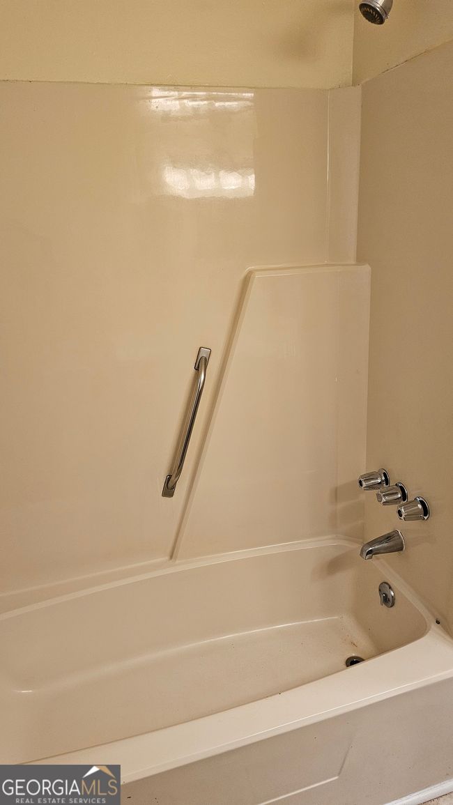 412 Vienna Cir, House other with 4 bedrooms, 2 bathrooms and null parking in Fort Valley GA | Image 14