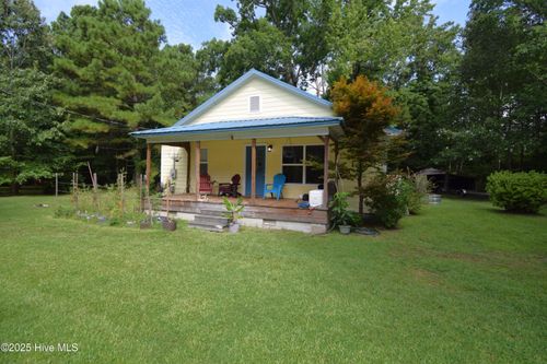 403 Styrontown Beach Rd, Oriental, NC, 28571-9264 | Card Image