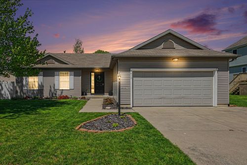4615 Hidden Creek Ln, Bridgman, MI, 49106-8340 | Card Image