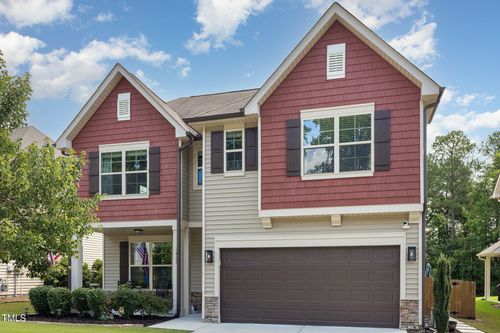 7423 Randshire Way, Raleigh, NC, 27616-8207 | Card Image