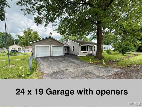 535 Tennessee Ave, Granite City, IL, 62040-2743 | Card Image