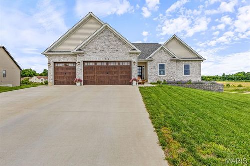 733 Magnolia Dr, Farmington, MO, 63640-5507 | Card Image