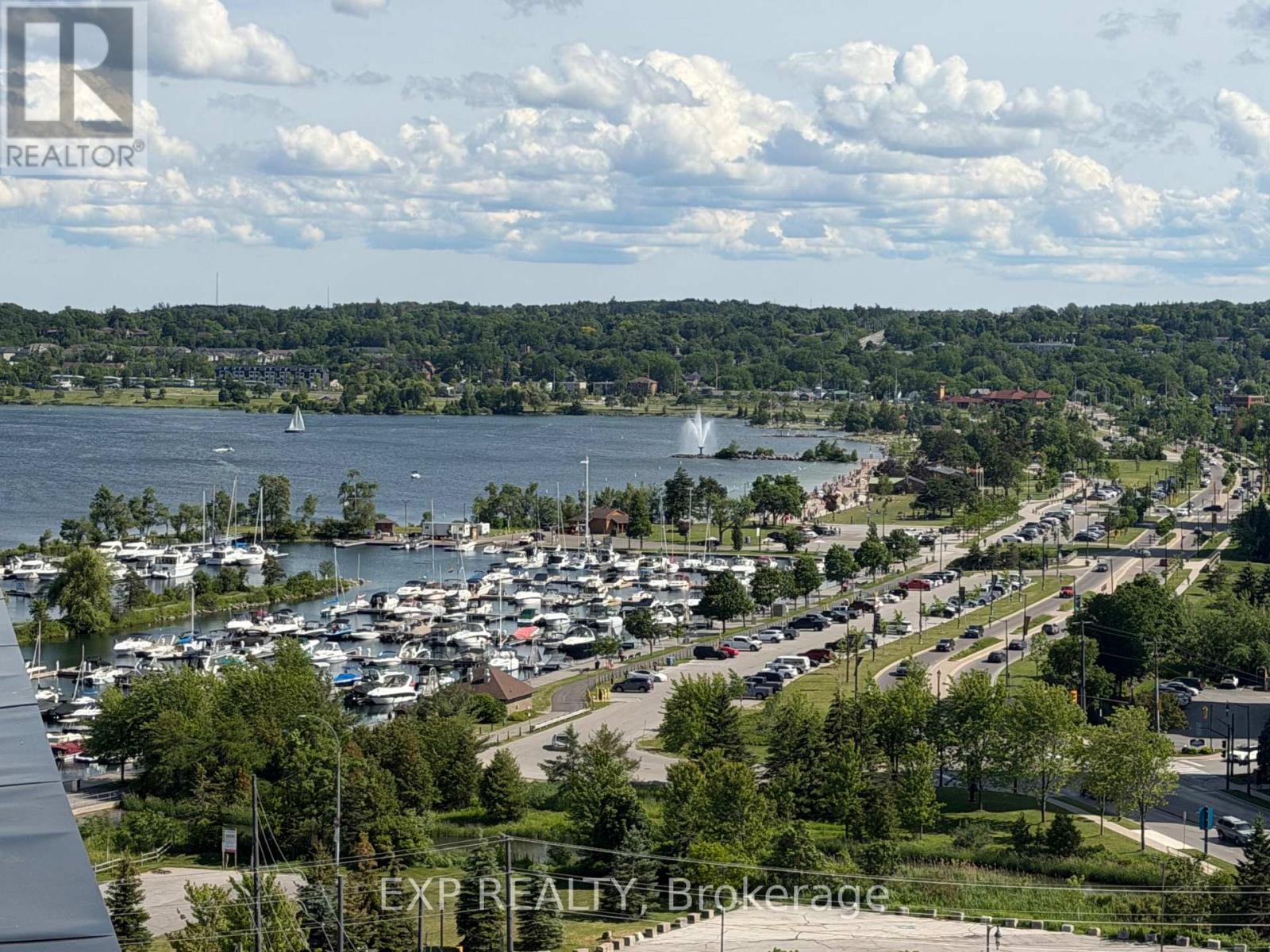 Residential in Barrie (City Centre) 4
