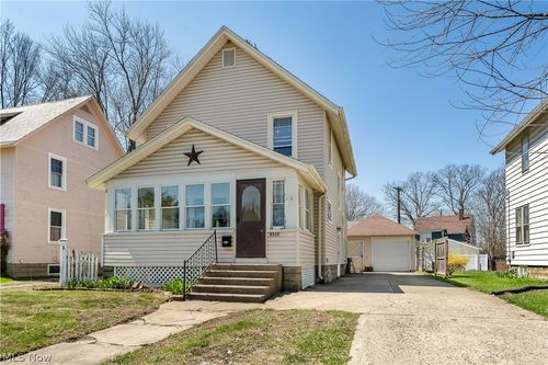 4303 Birchwood Ave, Ashtabula, OH, 44004-6065 | Card Image