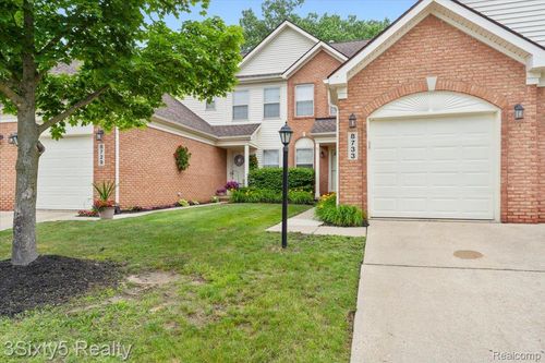 101-8733 Hardwood Dr, Van Buren Township, MI, 48111-7414 | Card Image