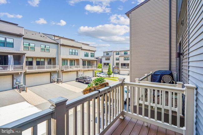 43436 Apple Orchard Sq, Townhouse with 4 bedrooms, 5 bathrooms and null parking in ASHBURN VA | Image 6