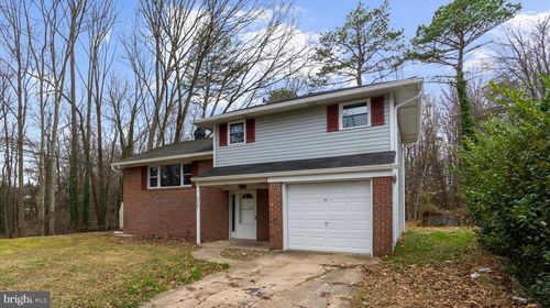 8009 Nolcrest Rd, GLEN BURNIE, MD, 21061-5244 | Card Image