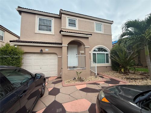 250 Nw 151st Ave, Pembroke Pines, FL, 33028-1807 | Card Image